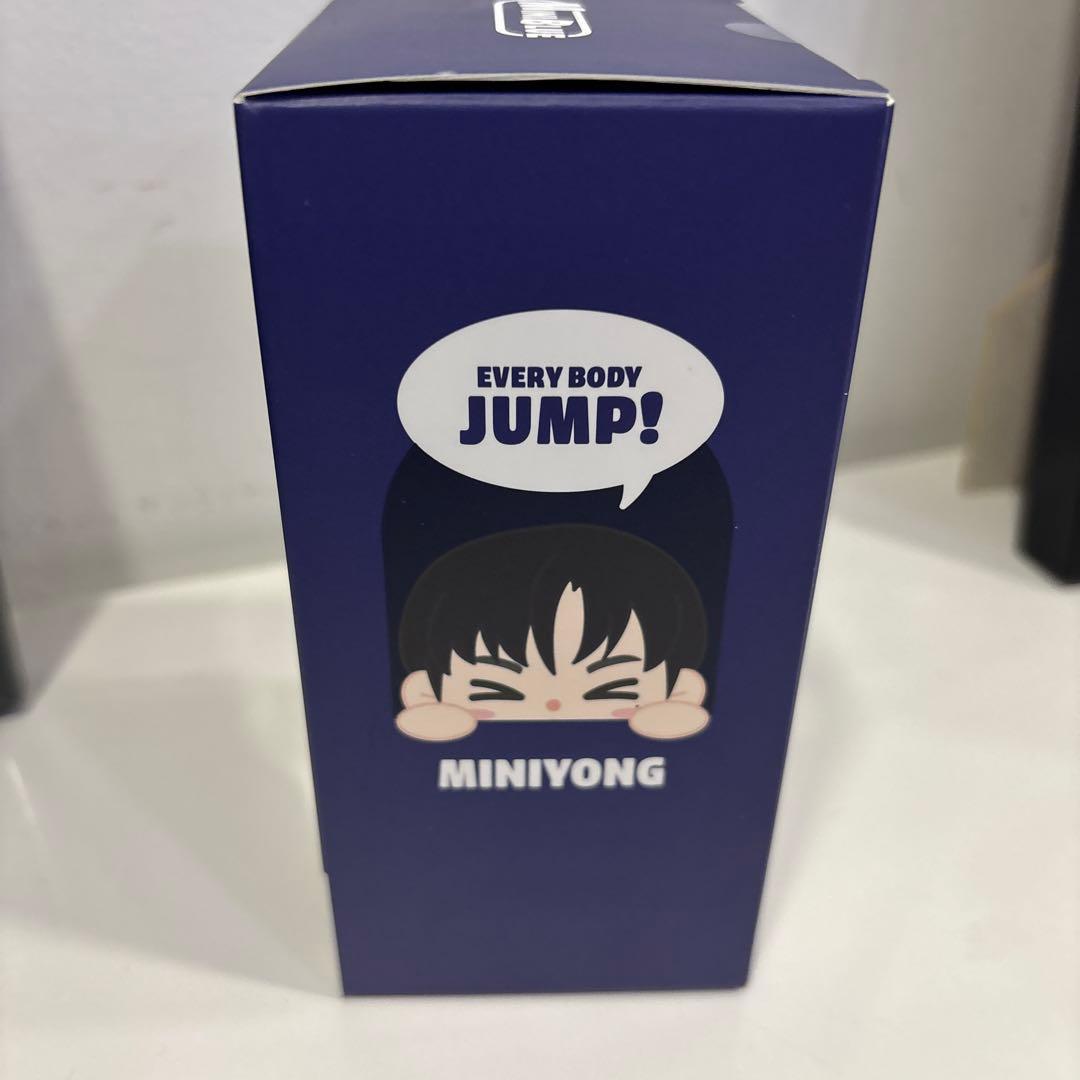 ☆韓国CNBLUE OFFICIAL POP-UP PLUSH DOLLヨンファ