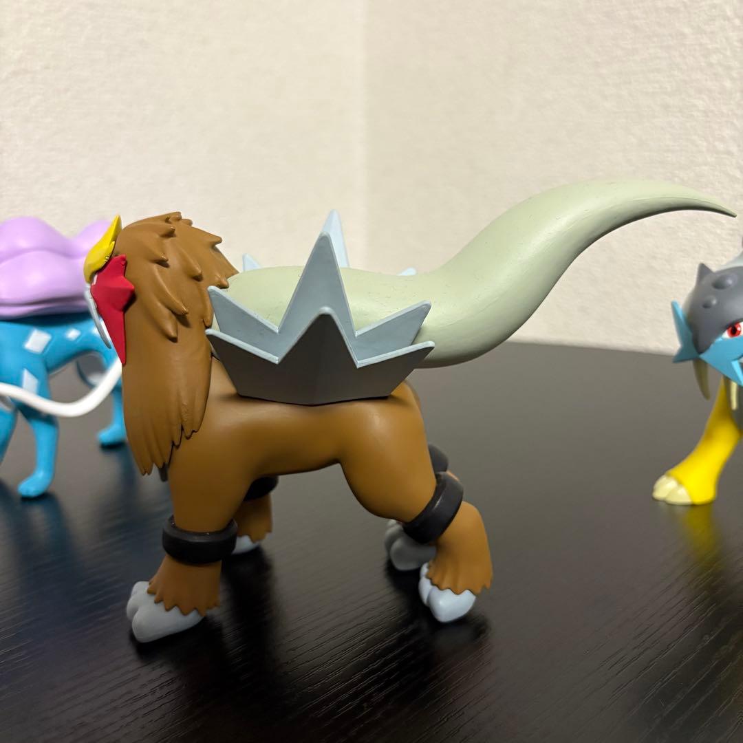 ポケモンスケールワールド　エンテイ　スイクン　ライコウ