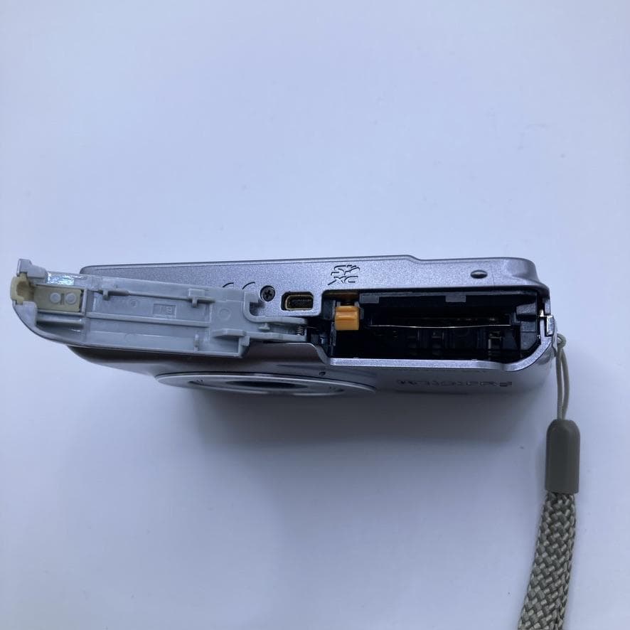 【美品】FUJIFILM Finepix JX560 コンデジ カメラ