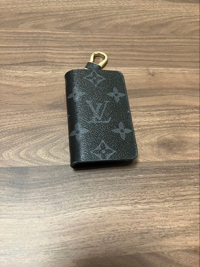 Louis Vuitton ブラック レザー キーケース