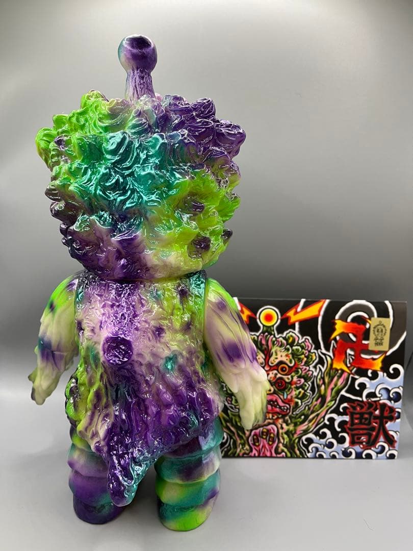 lemaotoy 卍卍怪獣　蓄光素体　ソフビ