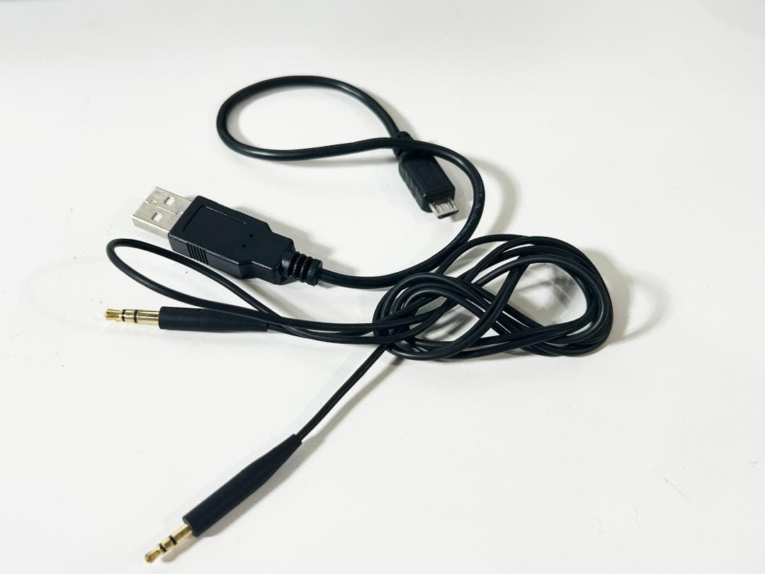 ★美品★Bose ワイヤレスヘッドホン【QuietComfort 35】FMQW