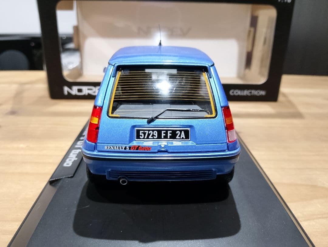 よっしー1/18 ノレブ　ルノー5 ターボ　ルノーサンク　ミニカー　ブルー