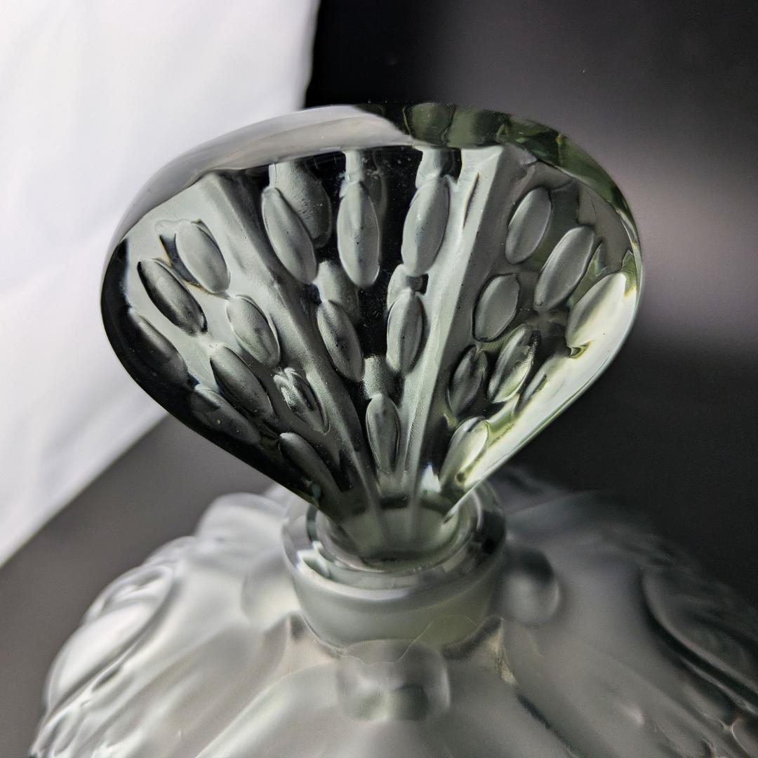 魔法のようなブルーグレー★ラリック ミラベル かぼちゃ 13㎝ 香水瓶