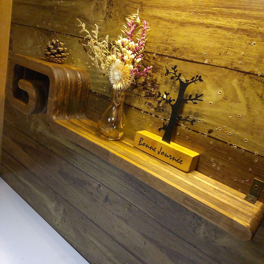 曲線デザイン　ウォールシェルフ　飾り棚　　ウォルナット　ファニー