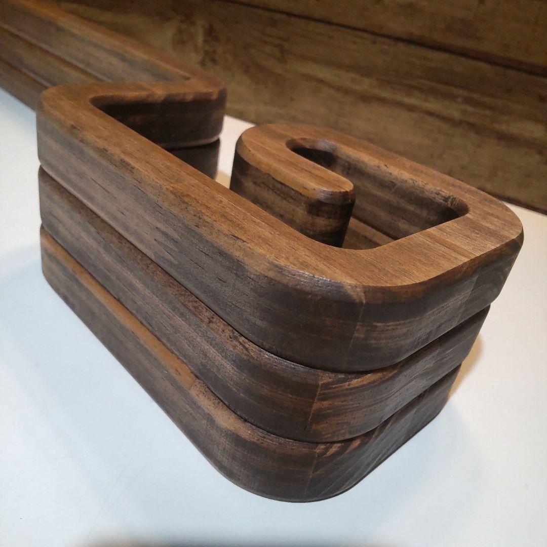 曲線デザイン　ウォールシェルフ　飾り棚　　ウォルナット　ファニー