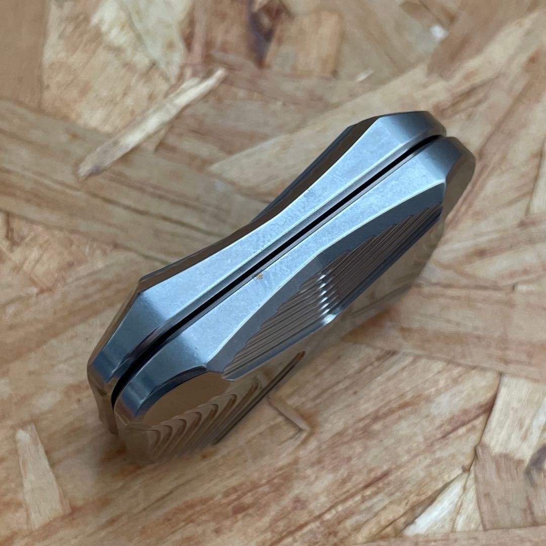 MAGNUS ToadX Titanium slider フィジェットトイ