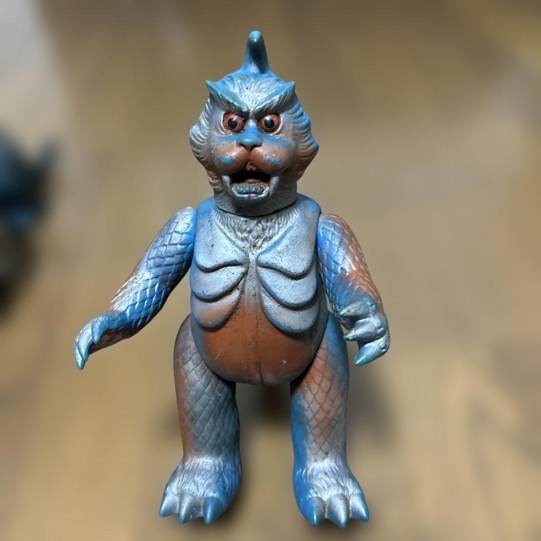 ソフビ　ゴメス