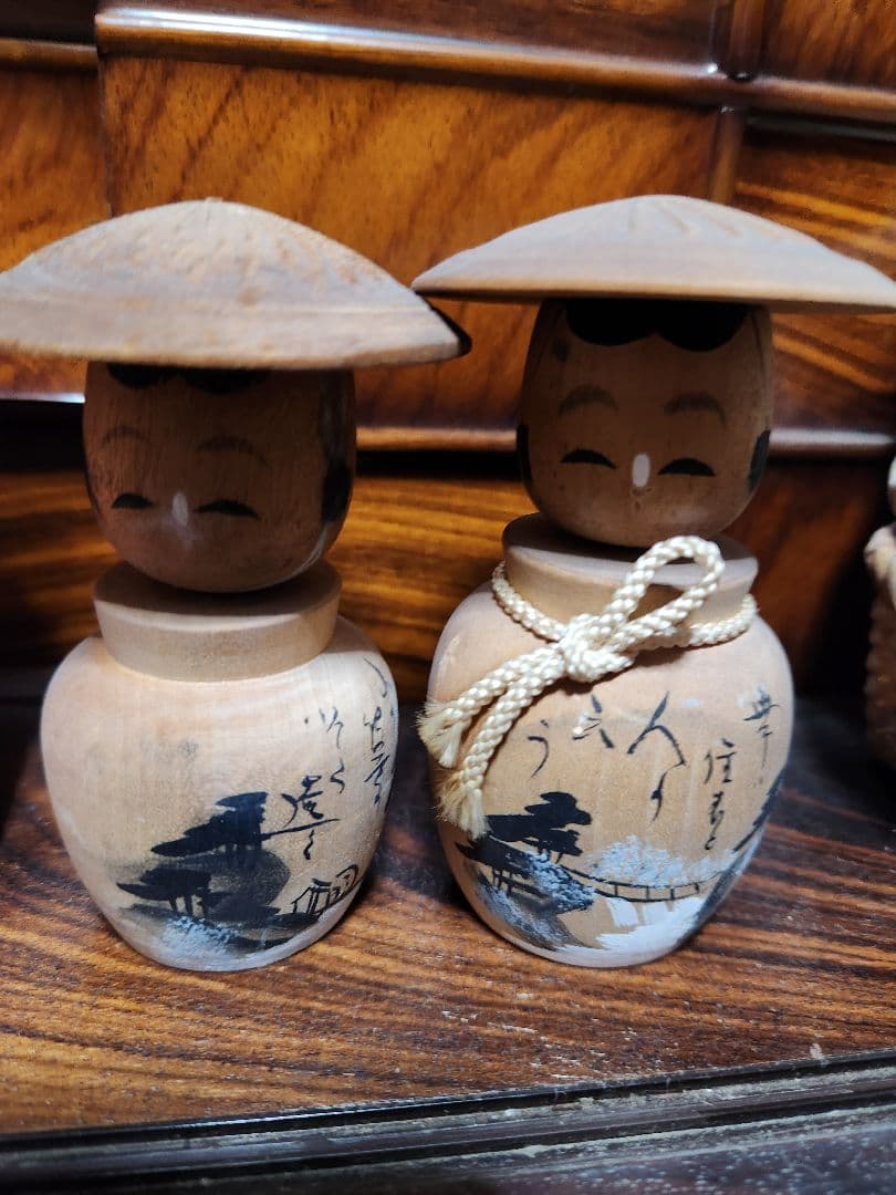 おまとめ★市松人形花柄着物&周りに飾る日本人形10体&コケシ２体。