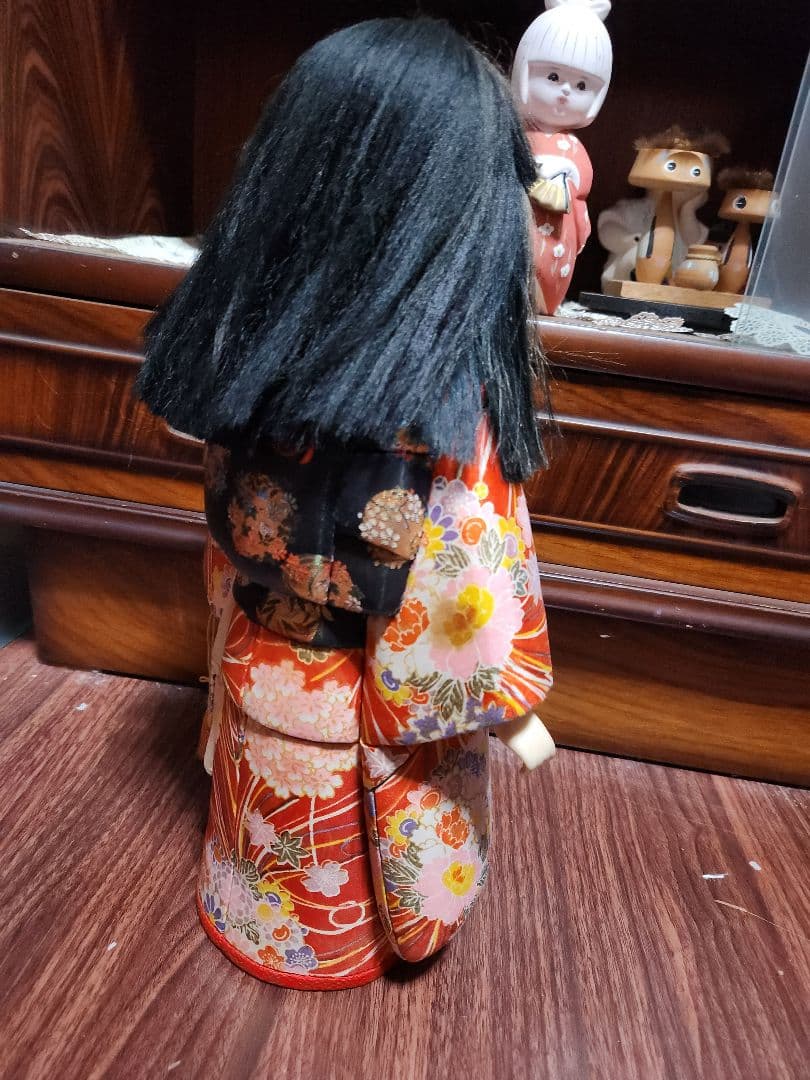 おまとめ★市松人形花柄着物&周りに飾る日本人形10体&コケシ２体。
