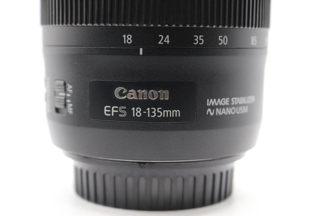 新品級 【Canon EF-S 18-135mm IS USM】 EFレンズ
