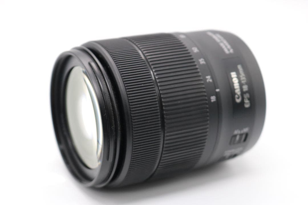 新品級 【Canon EF-S 18-135mm IS USM】 EFレンズ