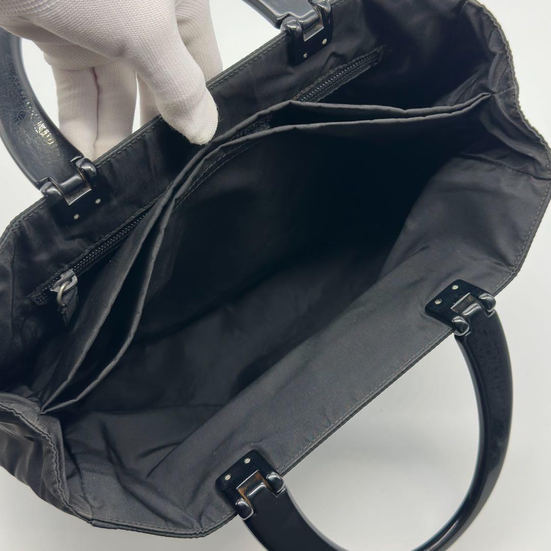 プラダ ナイロン ハンドバッグ ブラック ヴィンテージ アーカイブ