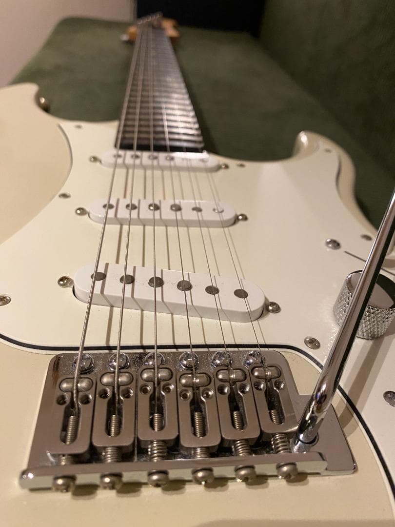 Line6 / Variax Standard White / モデリングギター