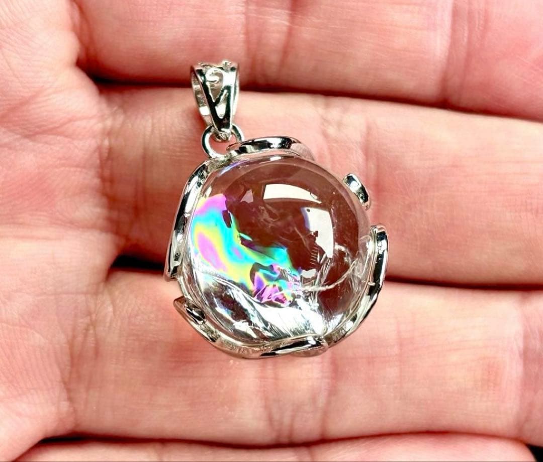 椿　永遠の愛を願う水晶の究極形態　虹のマスターウラルレムリアンスフィアPT