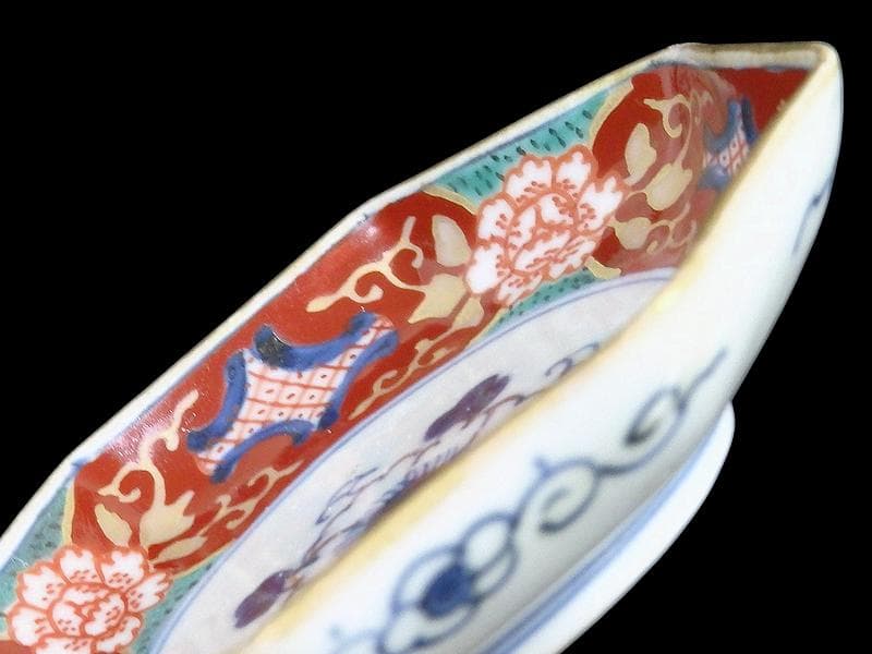 古伊万里　金襴手　牡丹に金唐草の図　３寸皿　豆皿　手塩皿　F243AS-fbtq