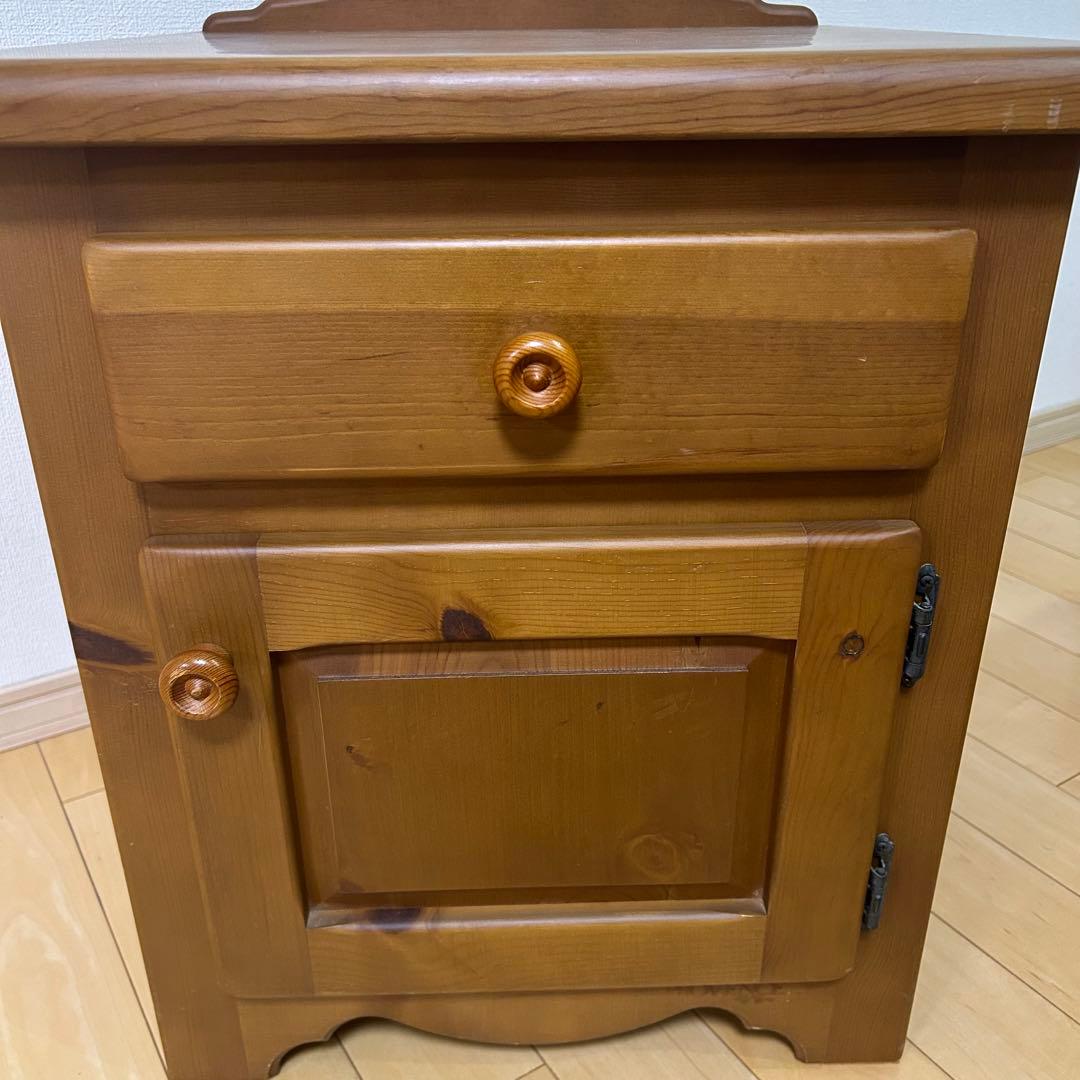 コスガ プロヴァンス ナイトテーブル カントリー家具　北欧家具　天然木