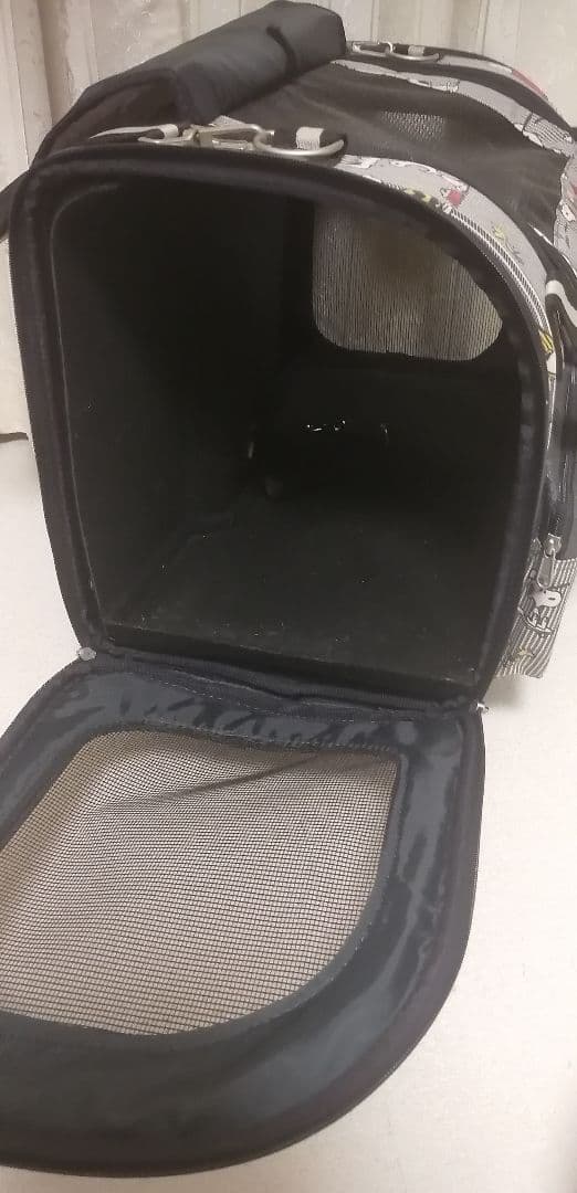 犬用キャリーバッグ　ペットパラダイス　キャスター付き