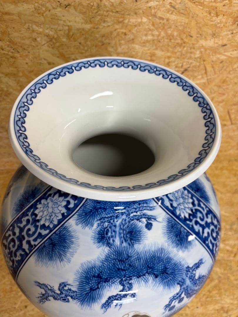 希少★豪華★緒方松右衛門★有田焼★染付松鷹鯉鶴花唐草地紋★特大花瓶