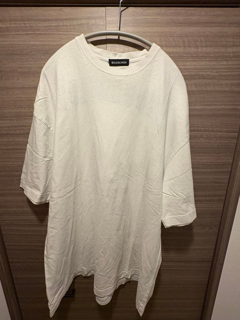 BALENCIAGA ホワイト オーバーサイズ Tシャツ