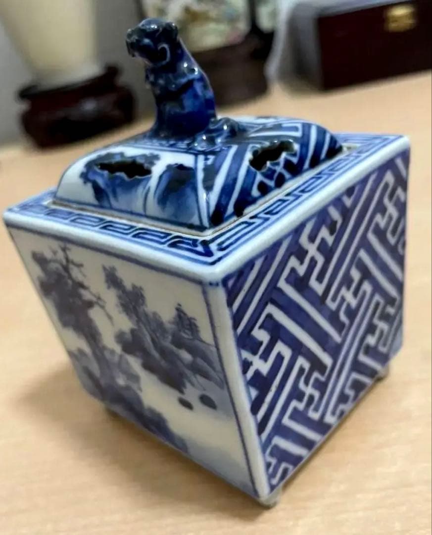 中国 清時代 骨董品 香炉染付 蓋物 陶芸古美術、 。