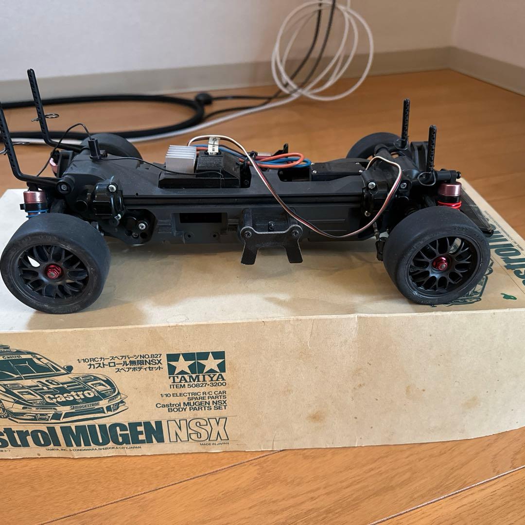 タミヤ　カルソニックスカイライン TL01