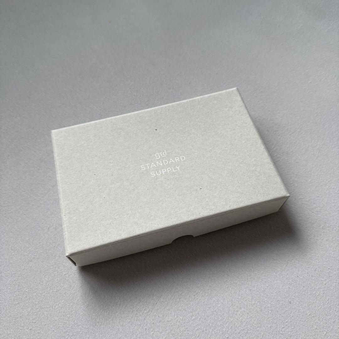 小物 STANDARD SUPPLY BILLFOLD FLAP WALLET