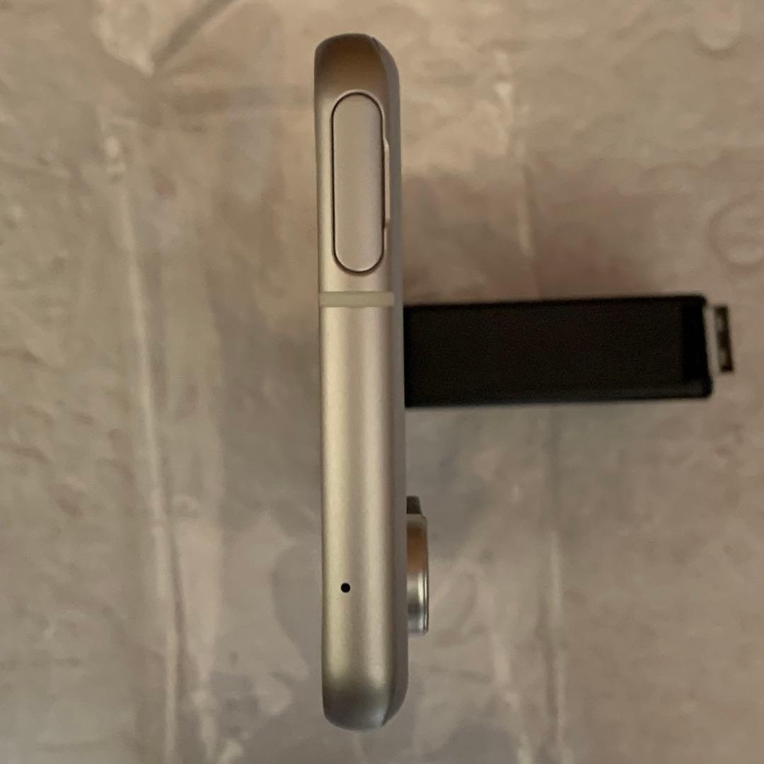 ドコモ arrows N F-51C フォグホワイト 128GB