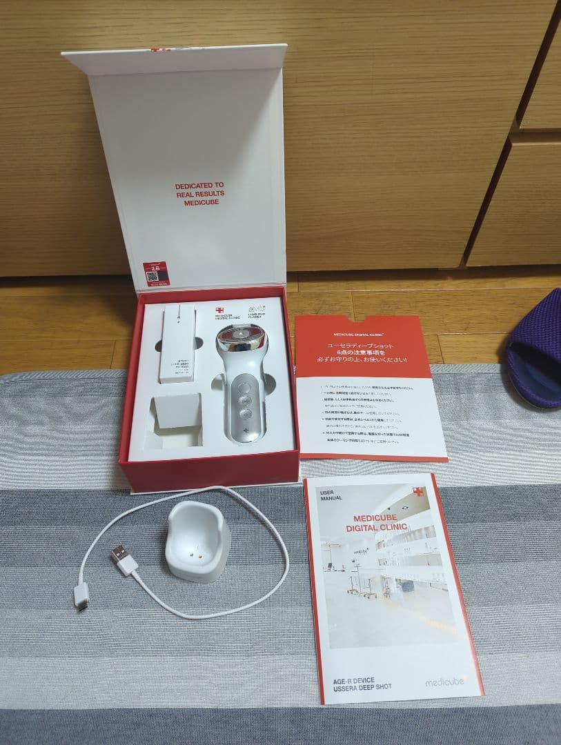 AGE-R USSERA DEEP SHOT 美顔器