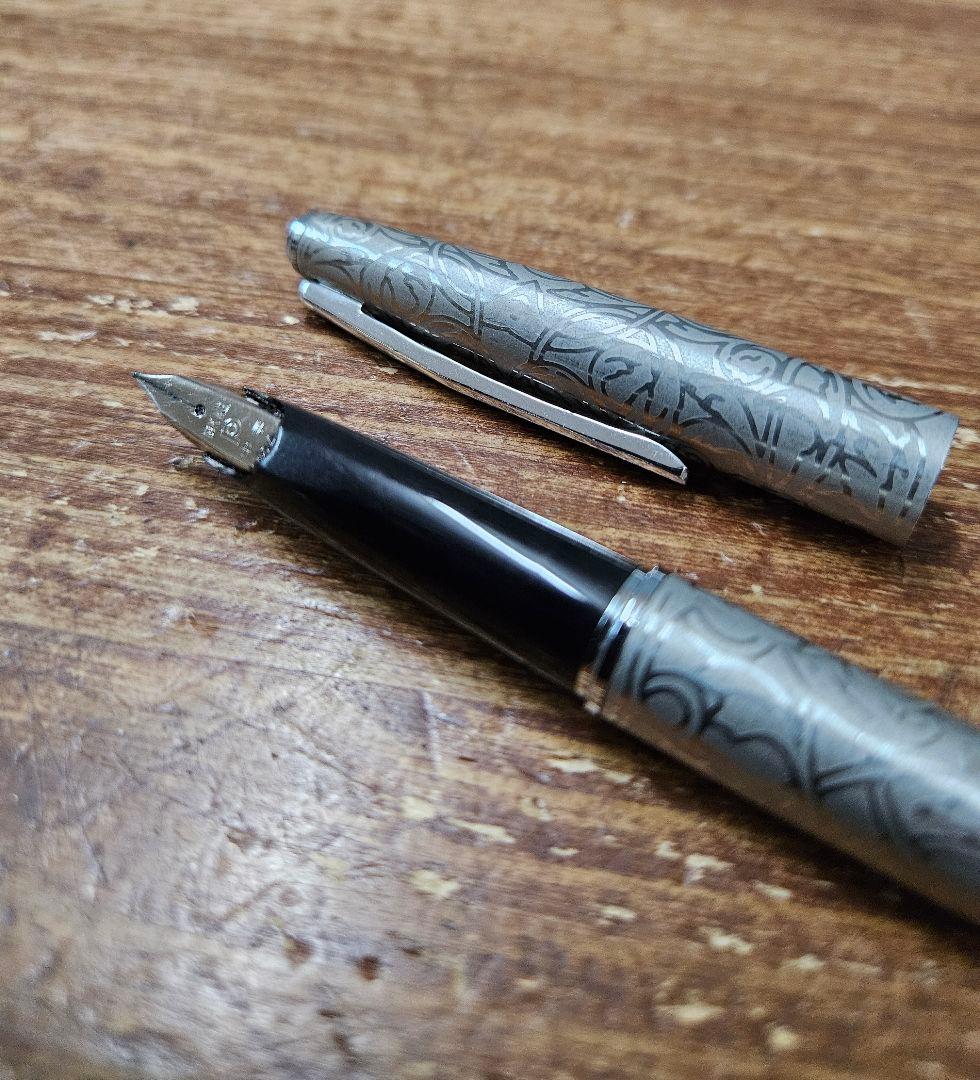 プラチナ 万年筆 ペン先18KWG 唐草模様 ヴィンテージ ホワイトゴールド