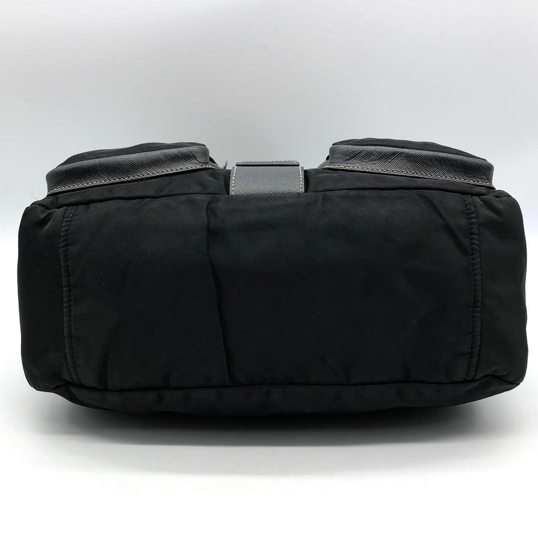 ✨ギャランティ付✨ プラダ ショルダーバッグ 三角ロゴプレート ナイロン レザー