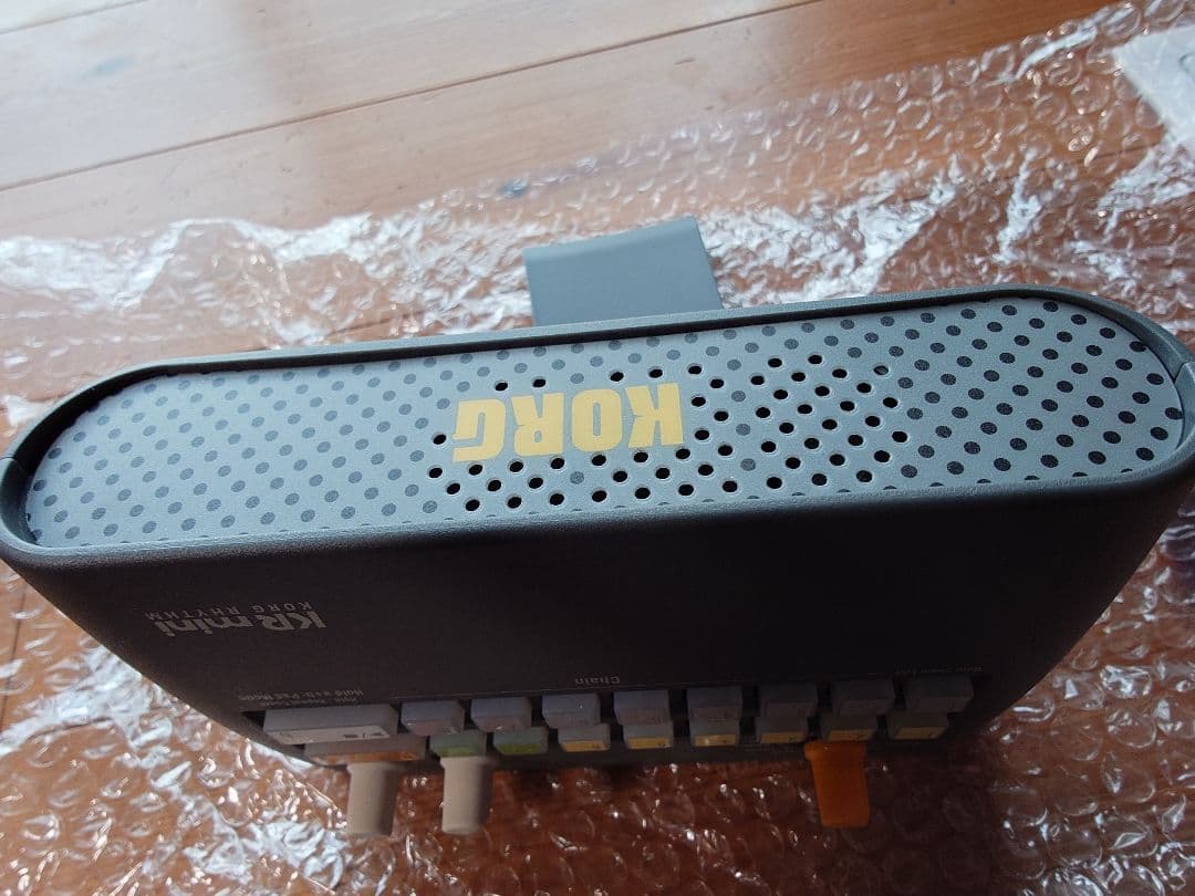 【新品】KORG KR mini リズムマシン　本体と純正アダプター