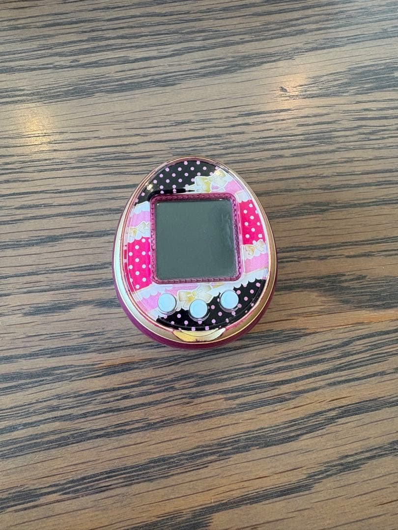 たまごっち4uピンク　ピンクドットスタイルカバー付