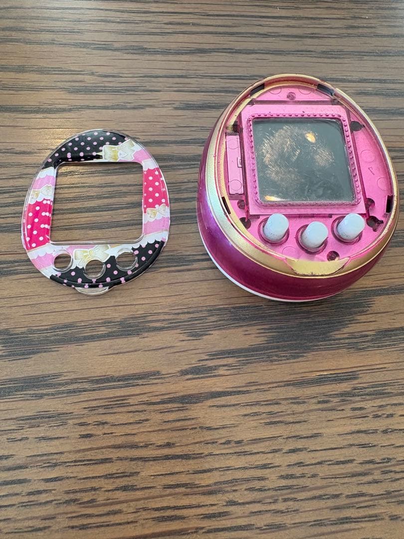 たまごっち4uピンク　ピンクドットスタイルカバー付