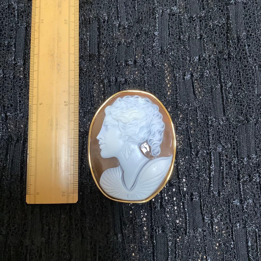 ク*☘様 宝石鑑別書あり　　天然シェル　カメオブローチ