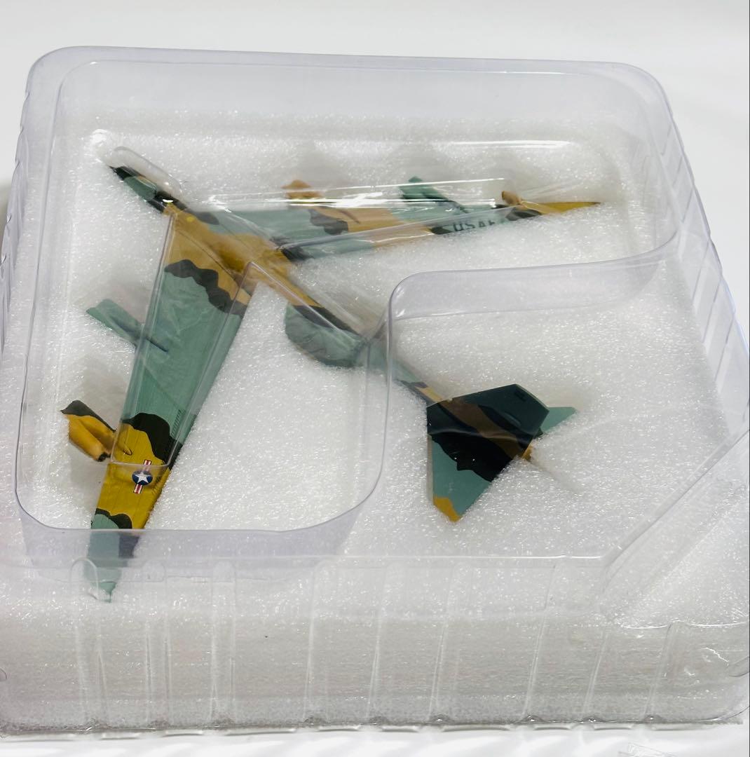 航空機・ヘリコプター herpa 1/200 B-52G Stratofortress