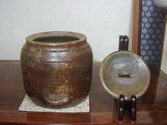 丹波焼　正元直作造　水指　無傷　共箱　保証。