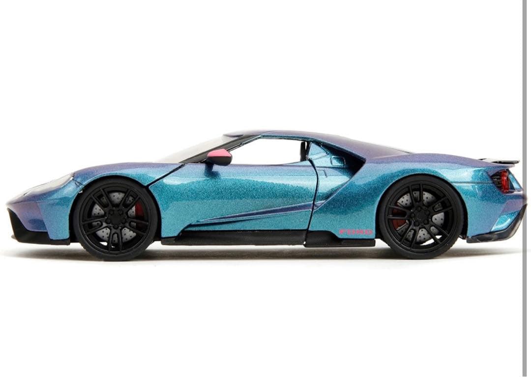 2017 FORD GT & クラシックTVシリーズ バットモービル ピンク