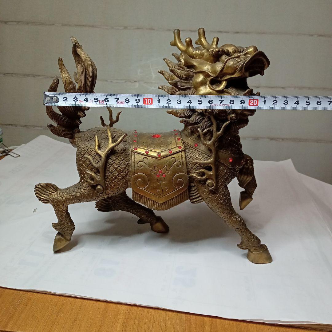 真鍮色の獅子像 金属製