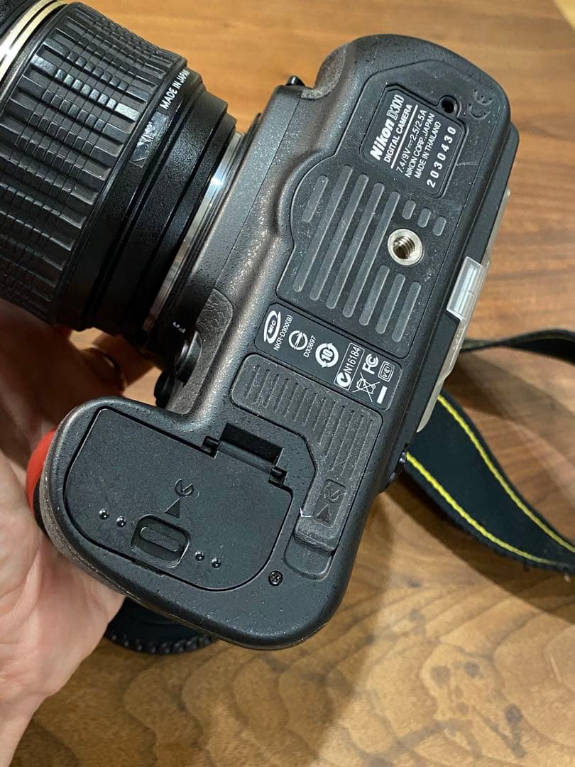 Nikon D300 デジタル一眼　タムロン　18-200 レンズ付　動作品