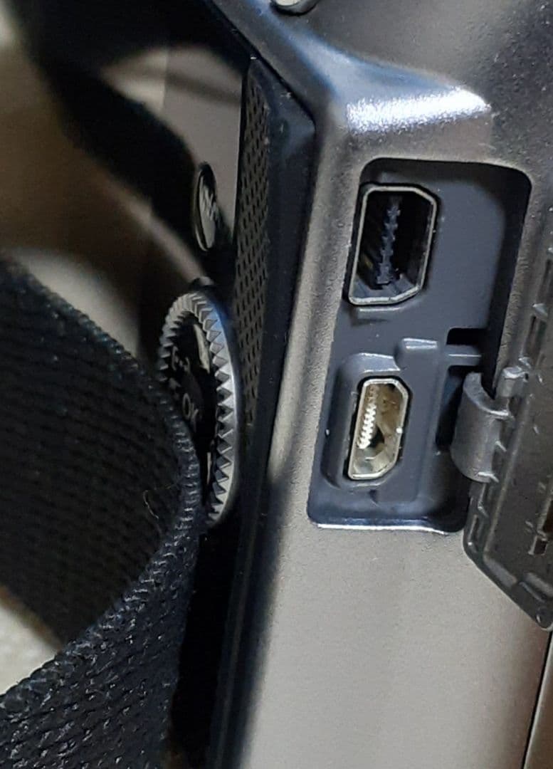 超希少 OLYMPUS オリンパス PEN E-PM1 ミラーレスカメラ