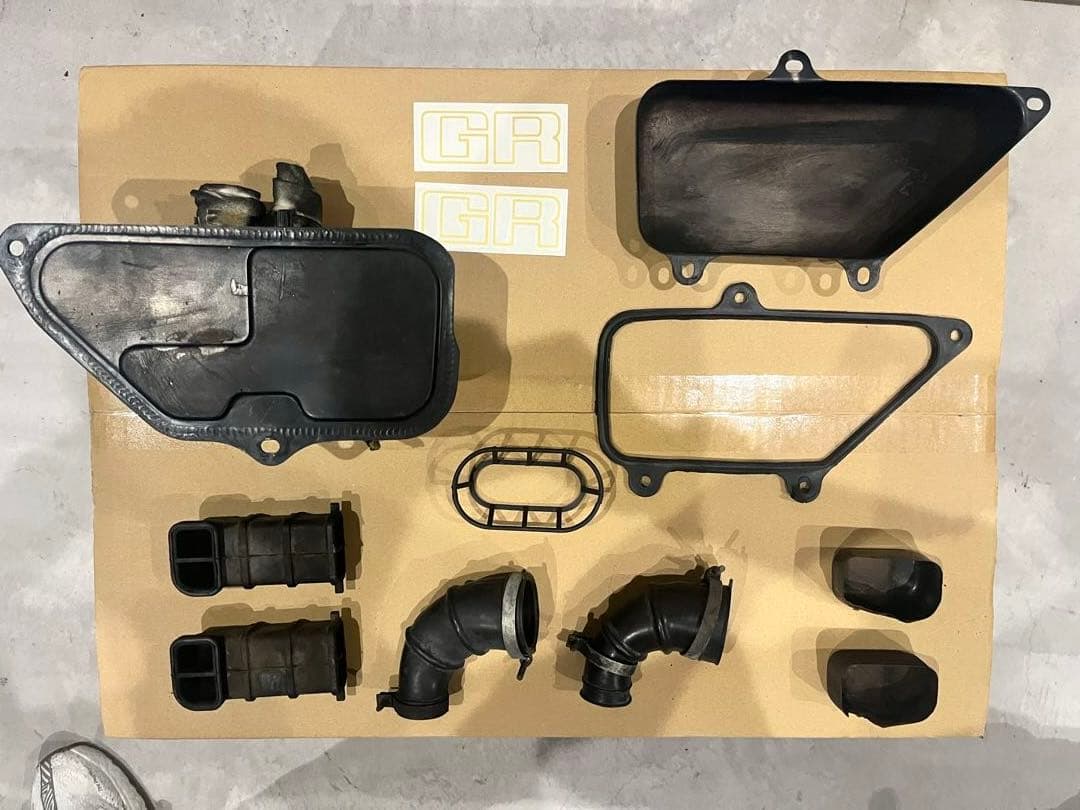 GR５０.８０(ミニトレ)オイルタンク＆エアクリーナーカバー　レストア用