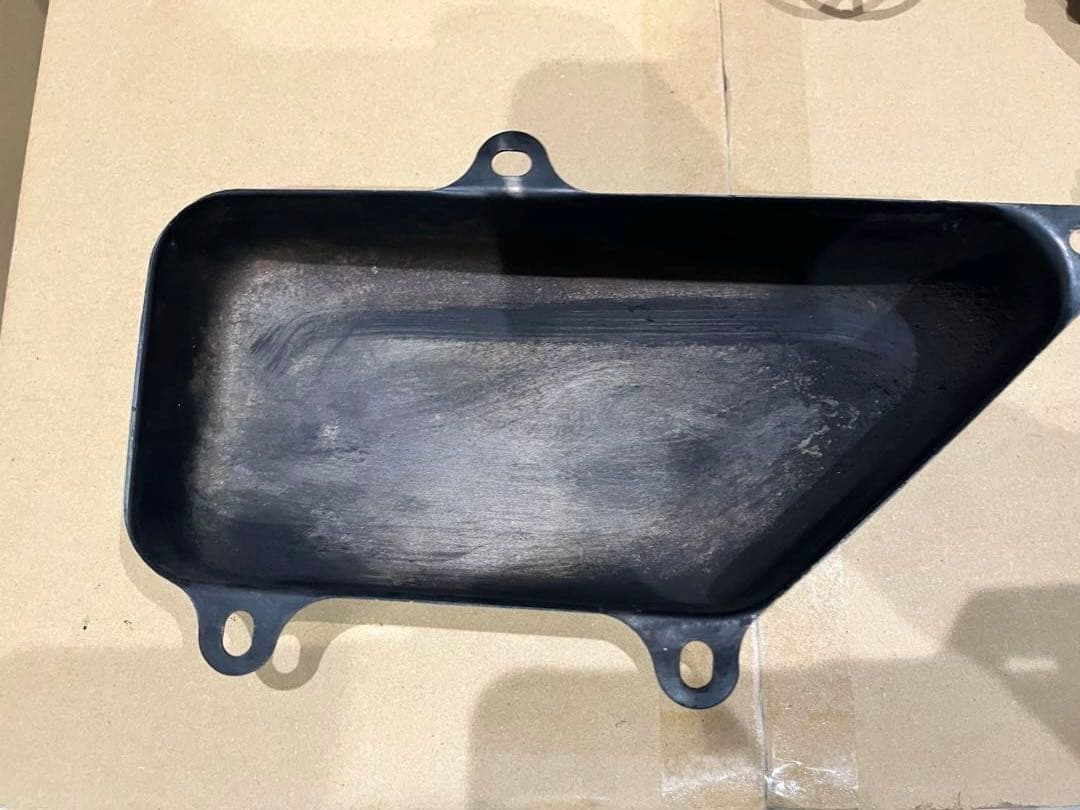 GR５０.８０(ミニトレ)オイルタンク＆エアクリーナーカバー　レストア用