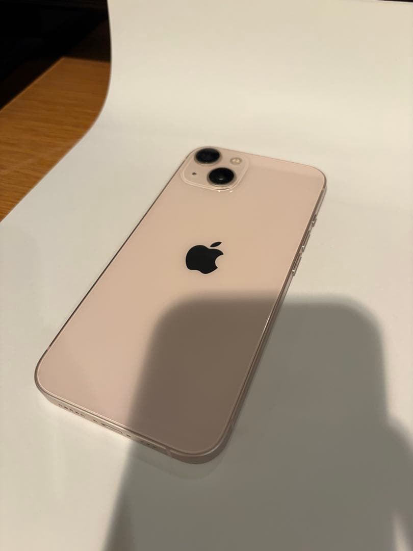 Apple iPhone 13 ピンク
