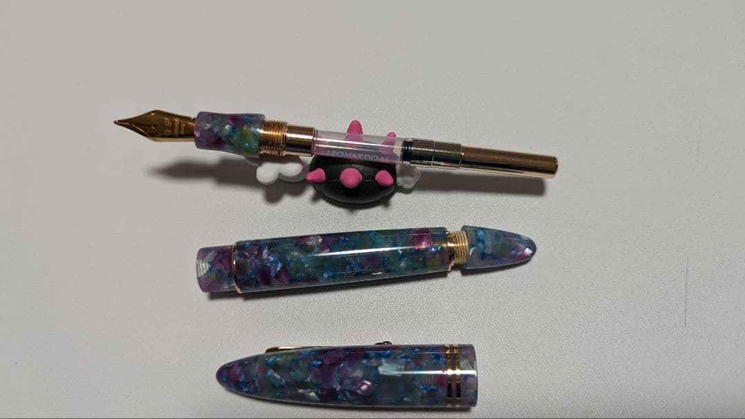 レオナルド フローレ アクアペトラ 万年筆 スチールニブ ローズゴールド 太字