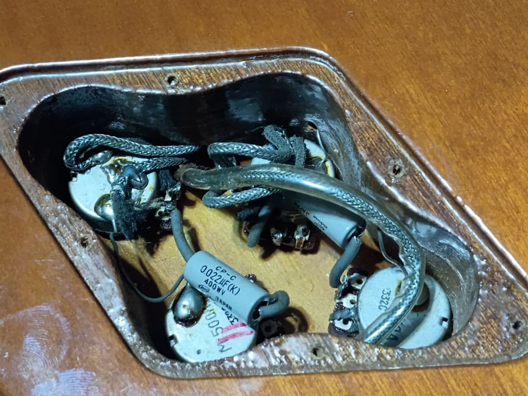 Greco EG-550GS レスポールデラックスタイプ ゴールドトップケース付