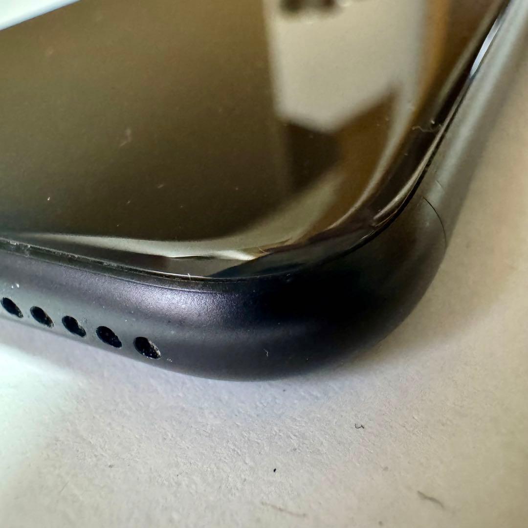 Apple iPhone SE (第2世代) ブラック 64GB 本体