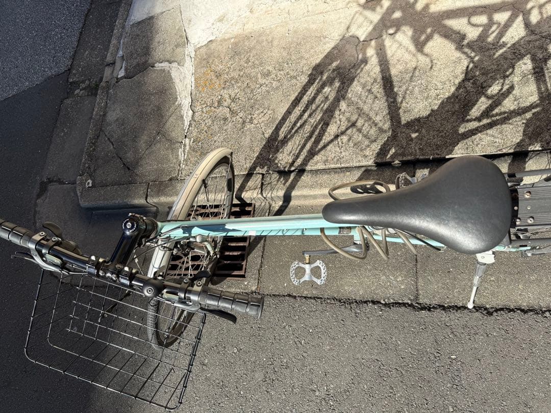 surlyクロスバイク ミントグリーン フロントバスケット付き