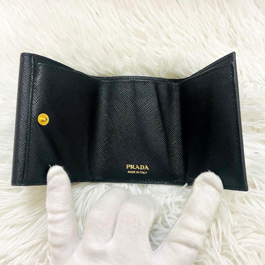 極美✨ 付属完備✨PRADA 三つ折り財布 サフィアーノ 三角ロゴ レザー 黒