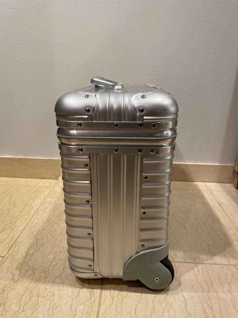Rimowa スーツケース　パイロット　2輪